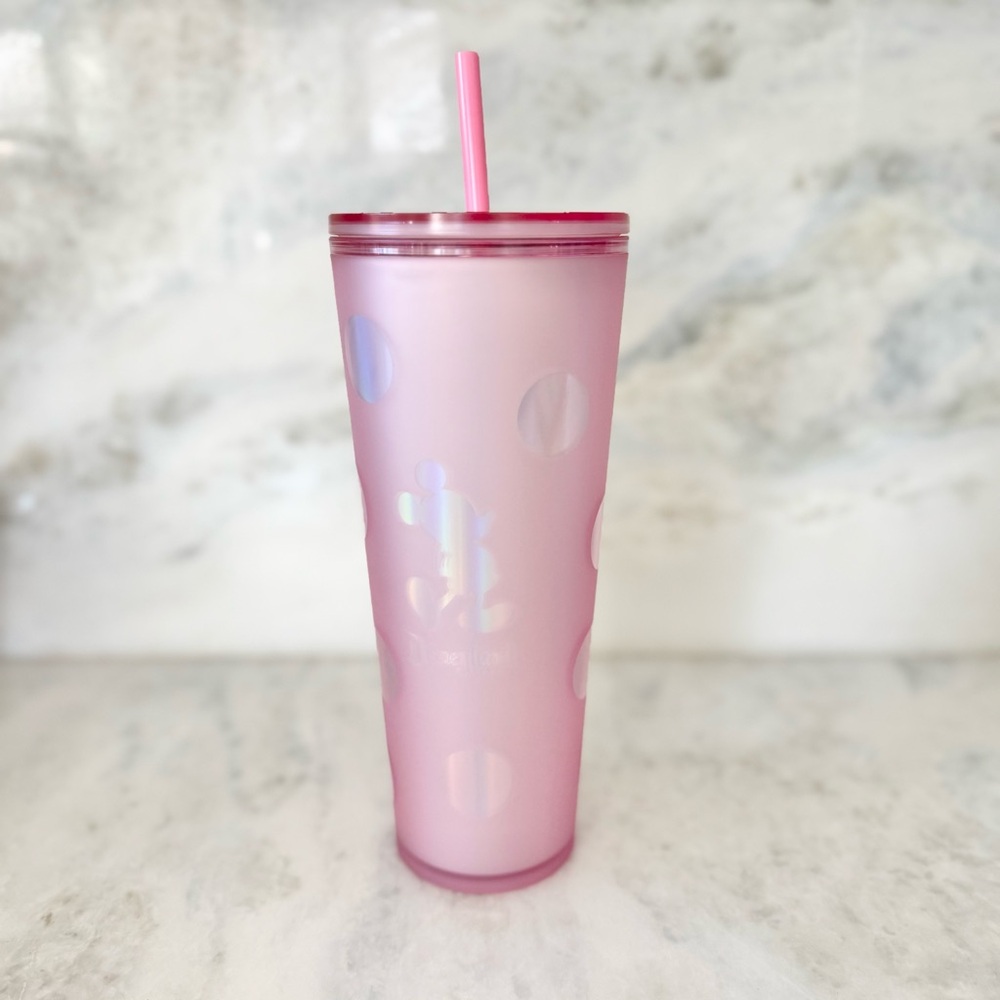 New Disneyland Parks Exclusive Pink Piglet Dot Tumbler with Straw